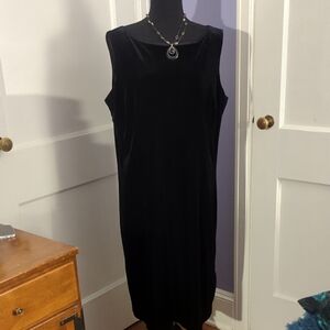 Old Navy Classic Black Sleeveless Midi Dress